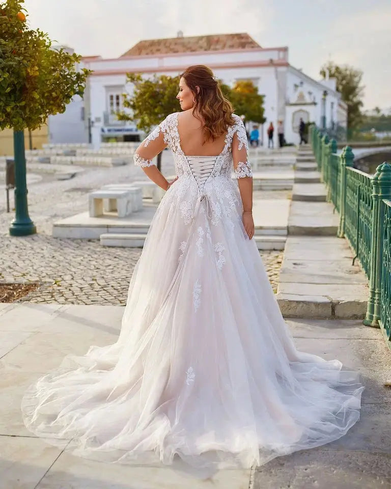 Plus Size V-Neck Half Sleeve Lace Wedding Dress
