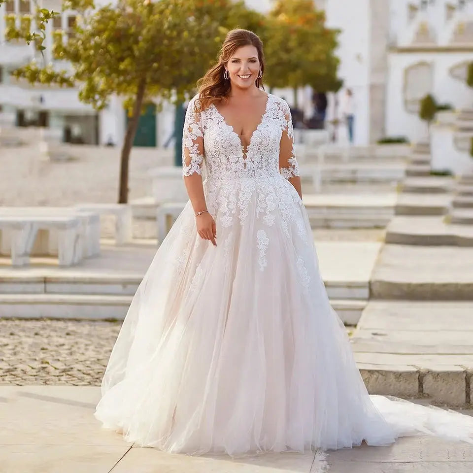 Plus Size V-Neck Half Sleeve Lace Wedding Dress